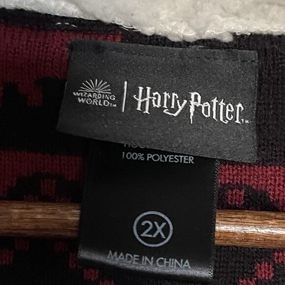 Harry Potter Deathly Hallows Fair Isle Sherpa Hooded Cardigan Size 2X Burgundy - Picture 5 of 7